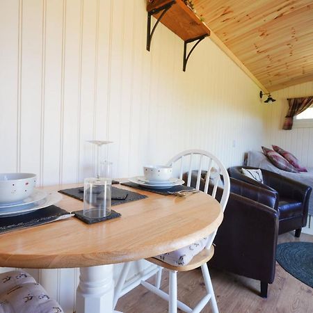 The Laburnum Retreat Shepherd Hut Private Hot Tub Upper Hulme Eksteriør bilde